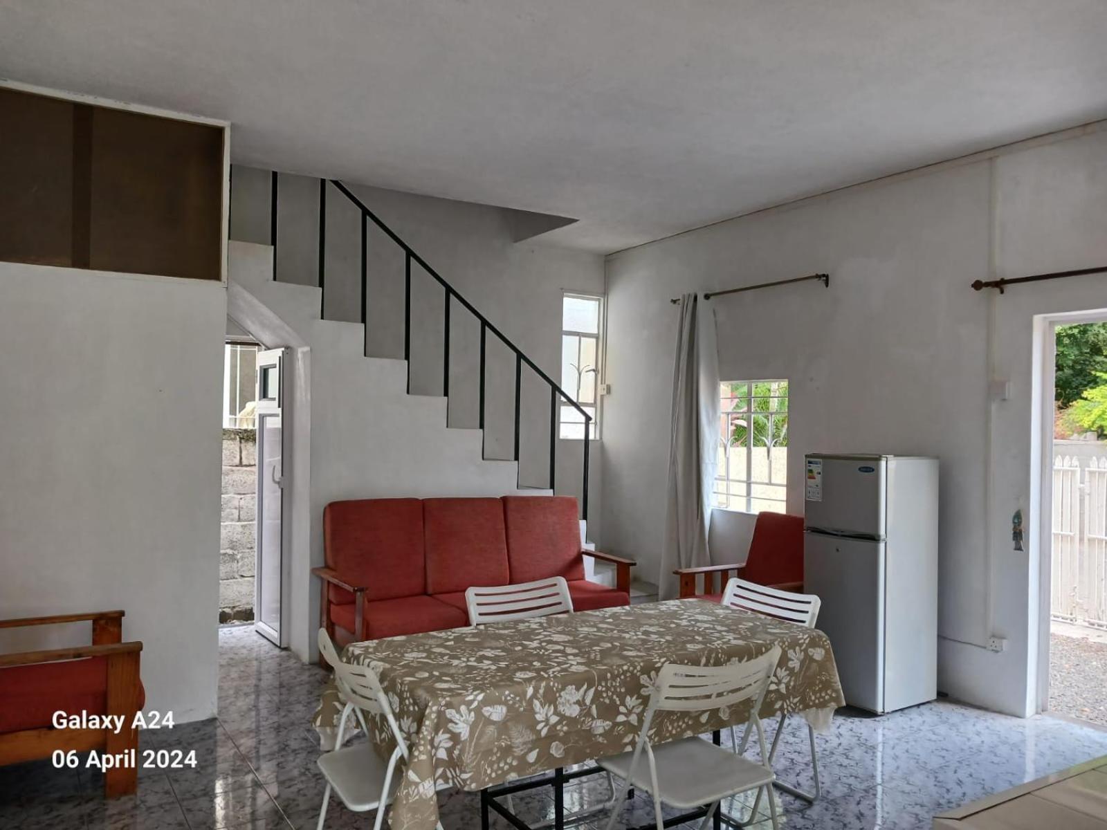 The Tiny House Apartment ริวิแยร์นัวร์ ภายนอก รูปภาพ